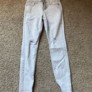 Only worn twice, the condition is as good as new. No stains or tears!